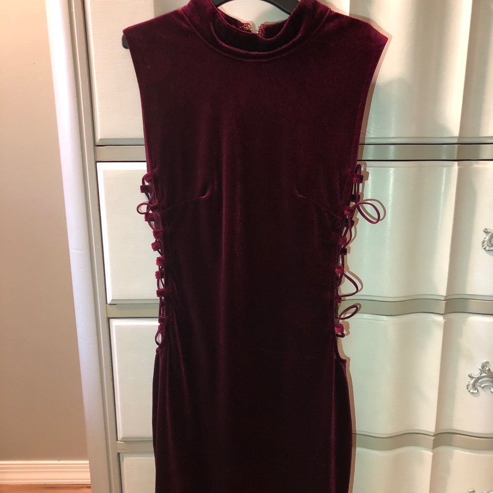 windsor maroon velvet dress